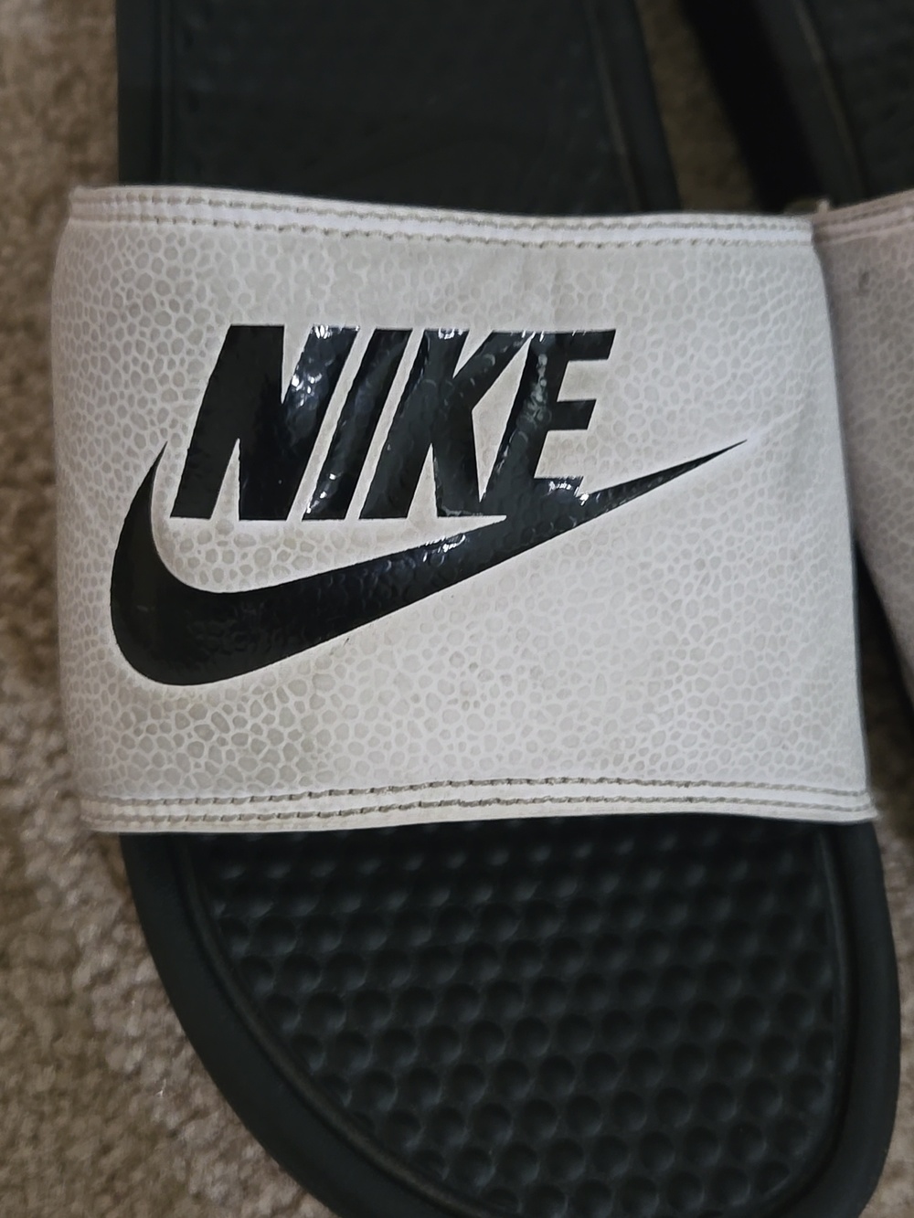 Nike Benassi Slides Shoes Men Size 12 Black White Comfort Sandals Slip On Swoosh - Picture 5 of 12